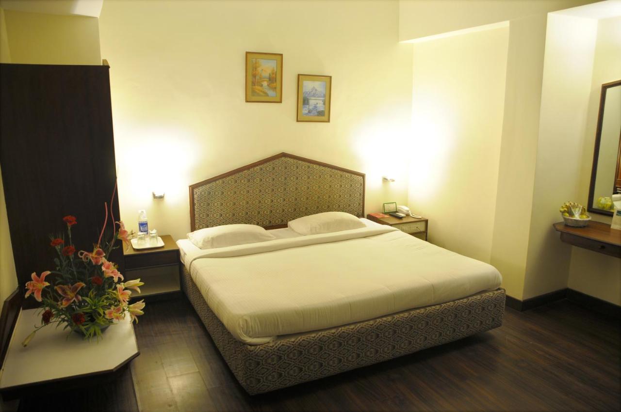Nalapad'S Hotel Bangalore International Ngoại thất bức ảnh