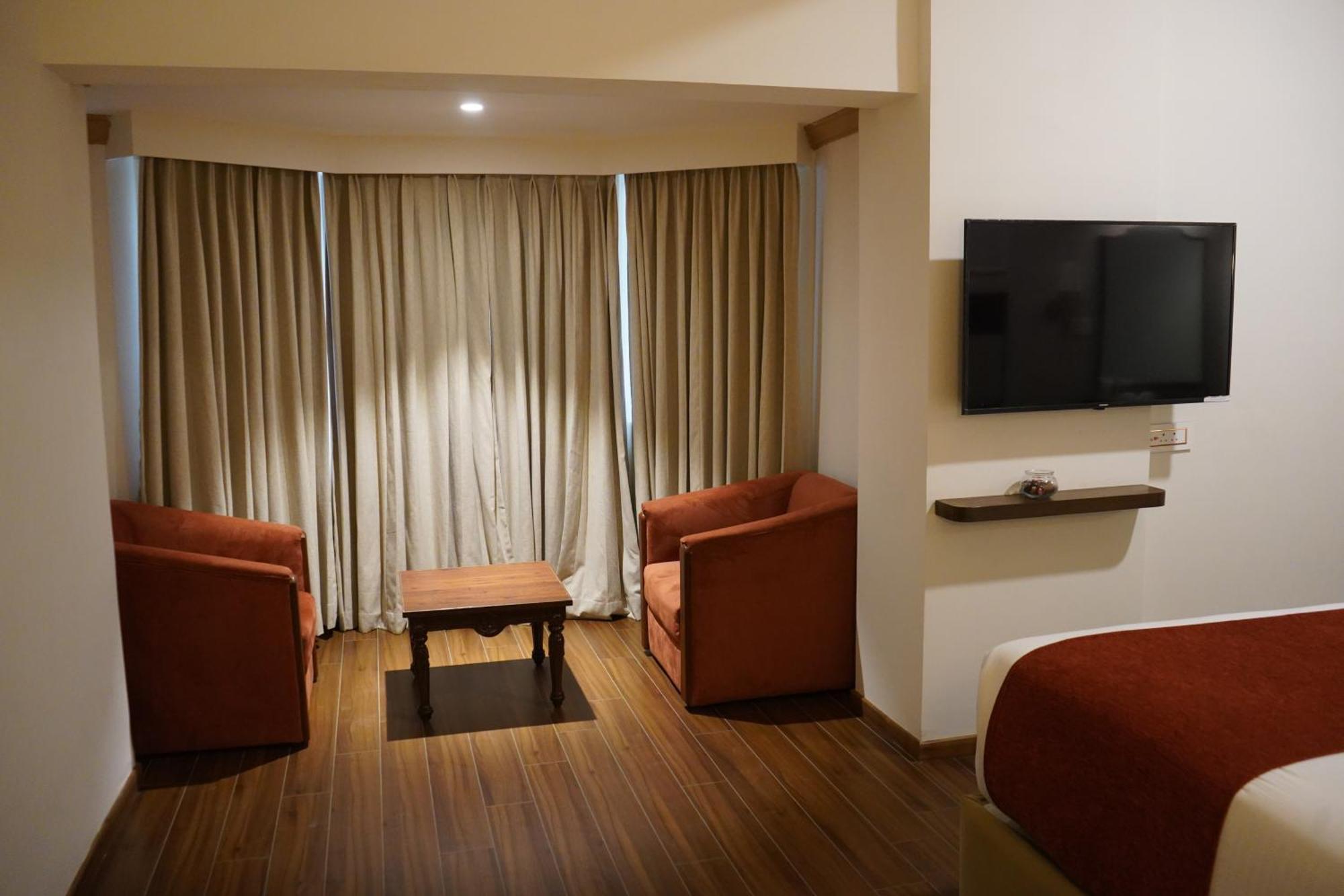 Nalapad'S Hotel Bangalore International Ngoại thất bức ảnh