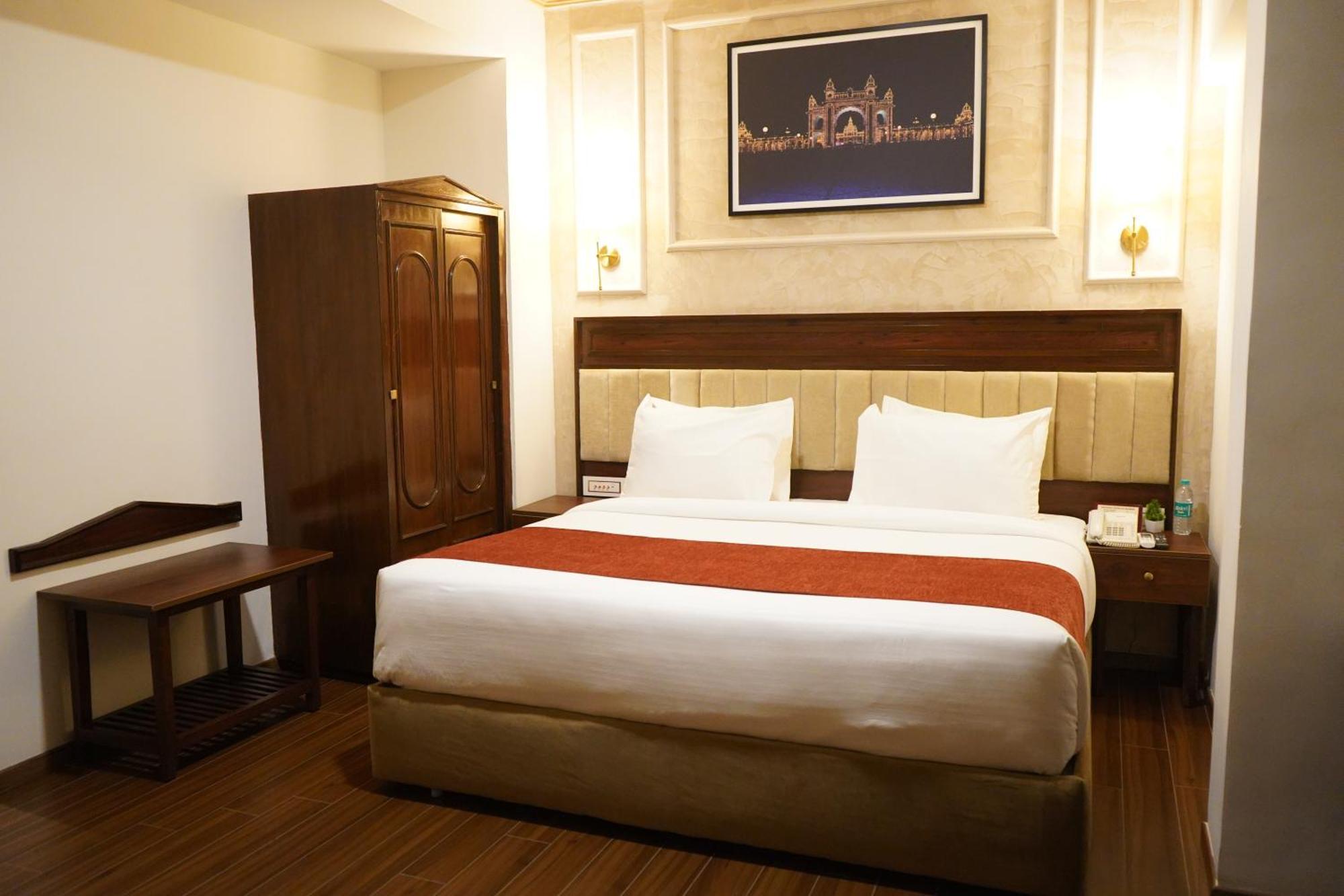 Nalapad'S Hotel Bangalore International Ngoại thất bức ảnh