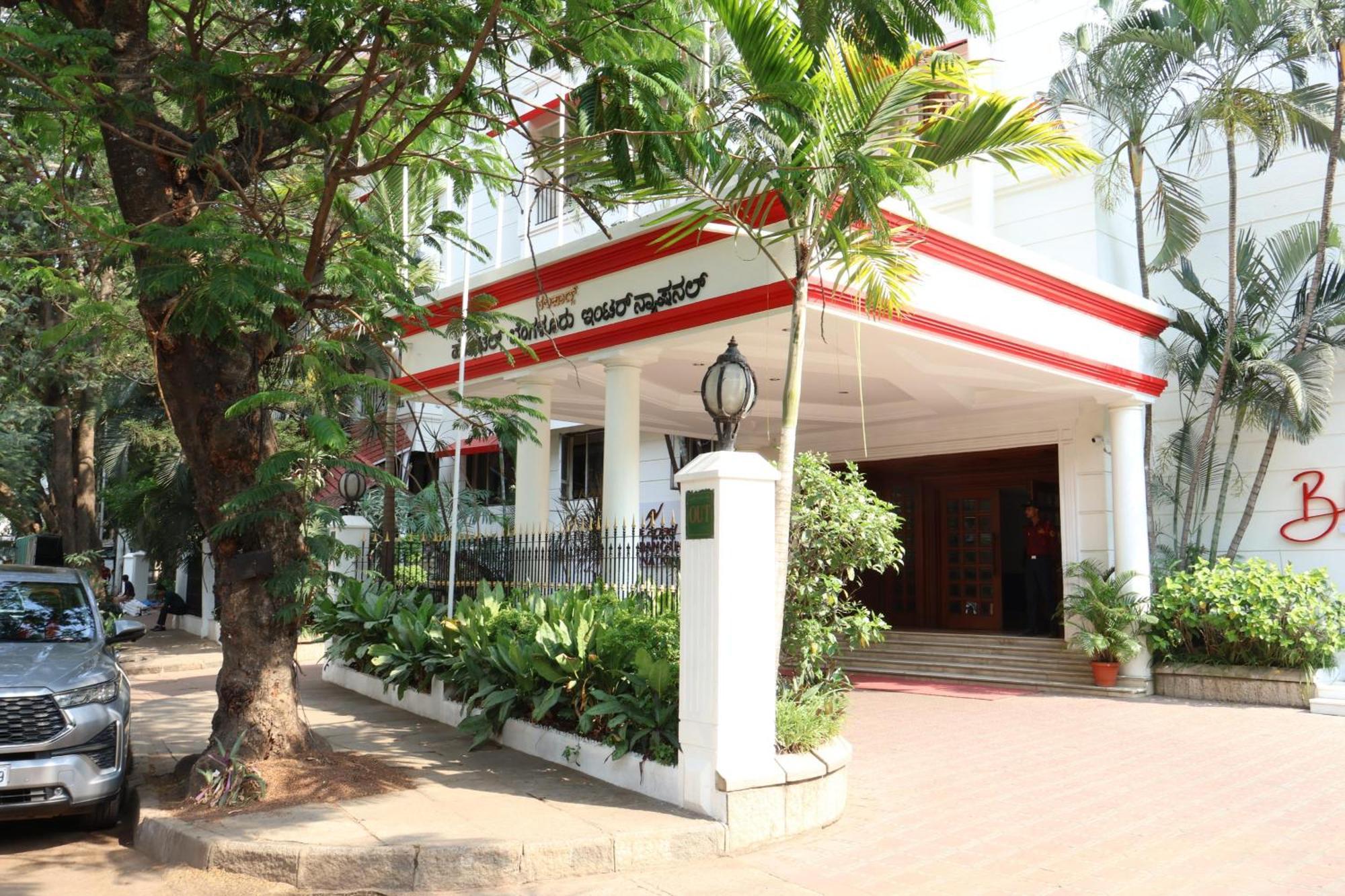 Nalapad'S Hotel Bangalore International Ngoại thất bức ảnh