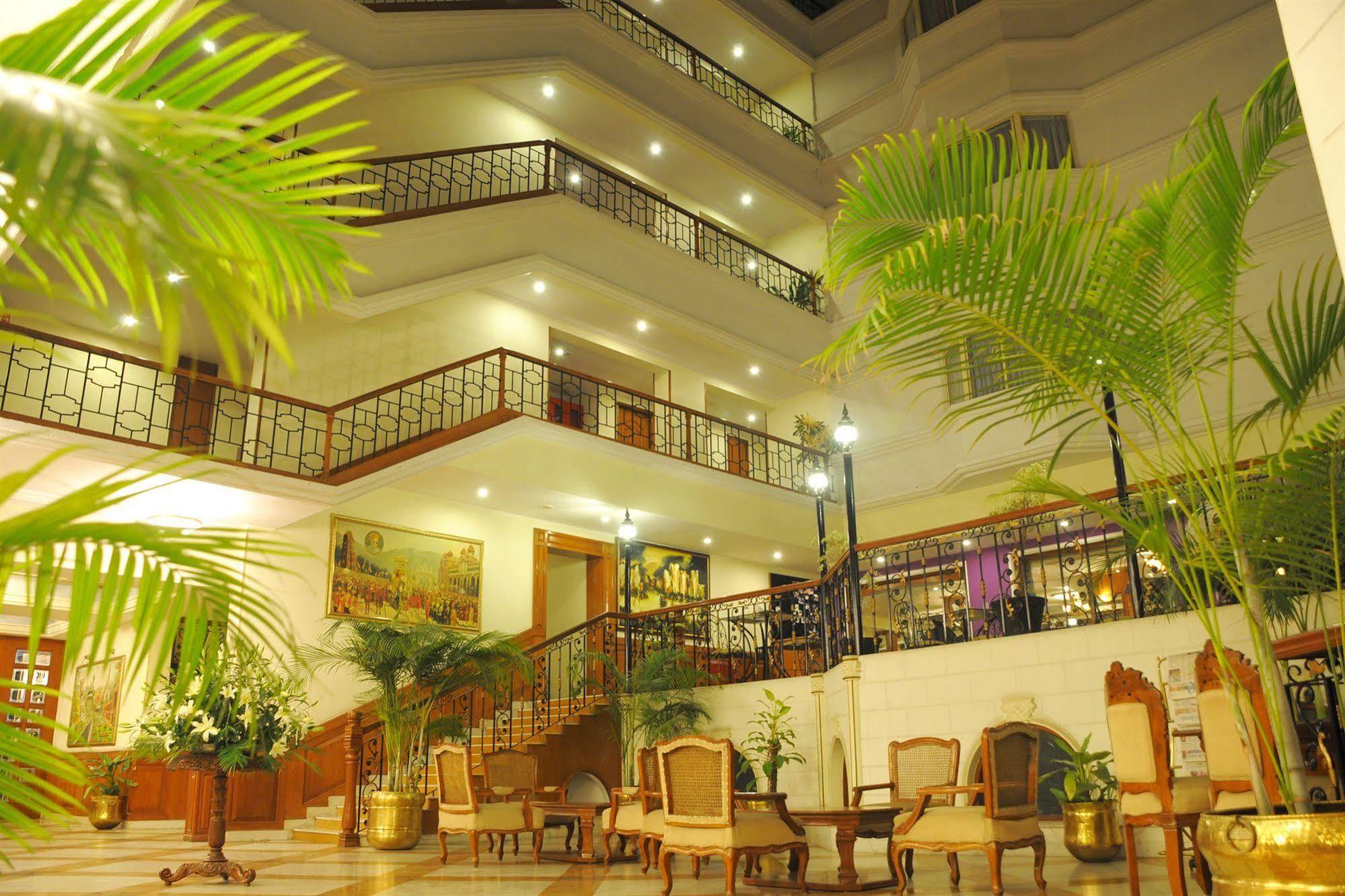 Nalapad'S Hotel Bangalore International Ngoại thất bức ảnh